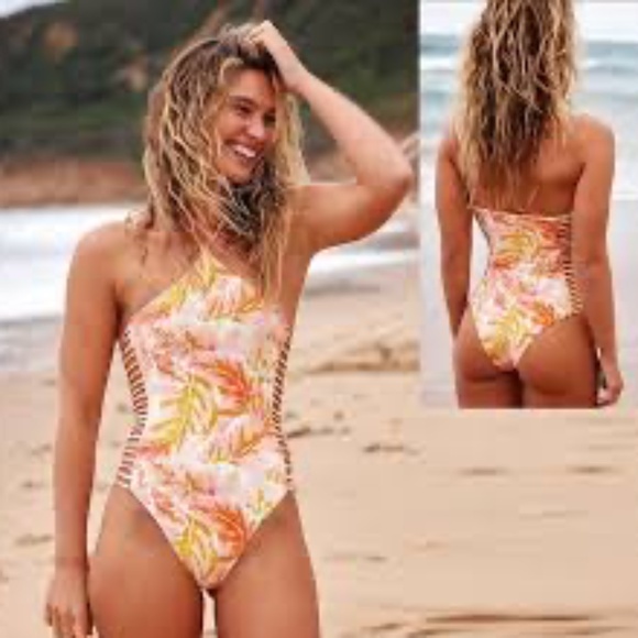 STONE FOX 'Fella' One Piece Swimsuit in Hot Tropix - Picture 1 of 9
